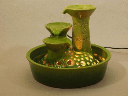 3er-Katzen-Kaskaden-Brunnen mit Licht, granny-smith und dunkelgrün, glänzend