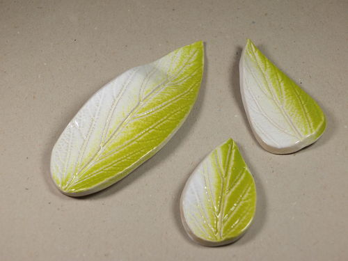Kabelabdeckung Blätter-Set maigrün-weiß, glänzend