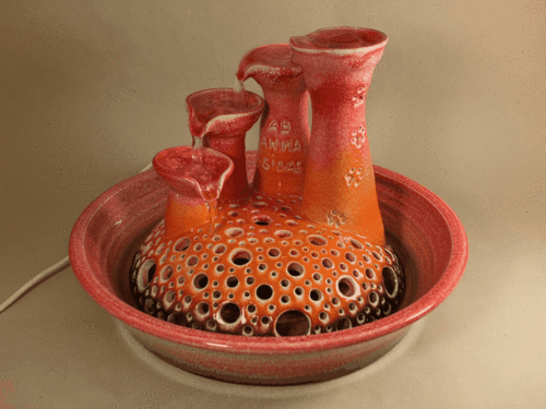 4er-Katzen-Kaskaden-Brunnen ohne Licht, orange-rot-schwarz, glänzend